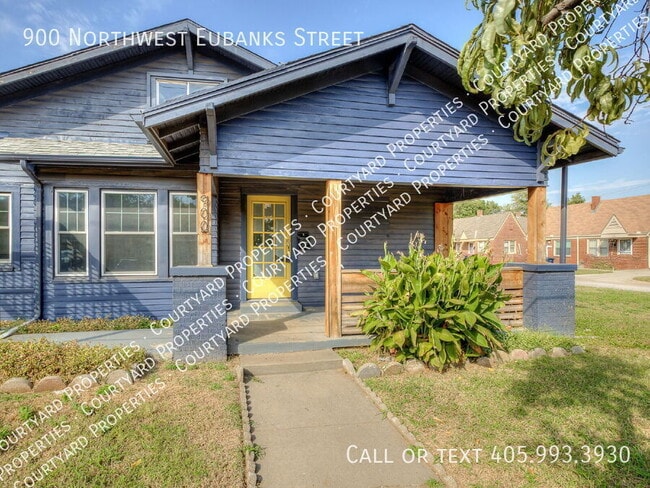 Photo - 900 NW Eubanks St House