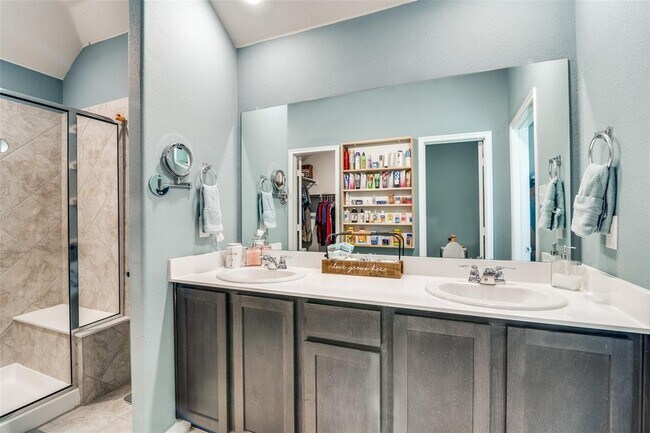 Foto del edificio - 120 Whitetail Wy