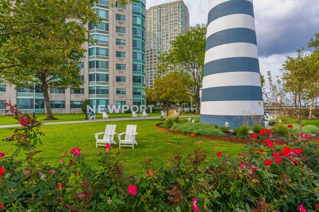 Interior Photo - Newport Rentals