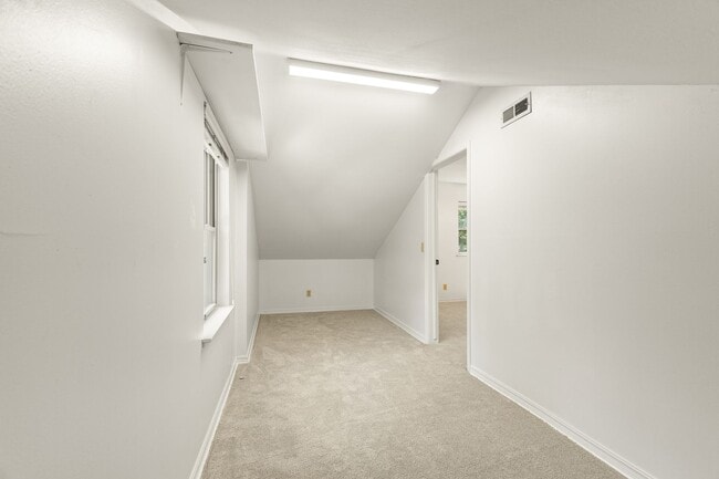 Building Photo - 2825 Inwood Ln