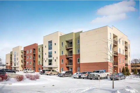 Foto del edificio - 630 S Garfield Ave