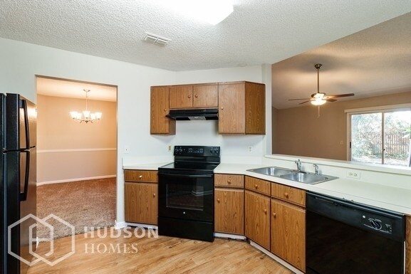 Foto del edificio - NOW AVAILABLE! - 12347 Mastin Cove Rd, Jac...