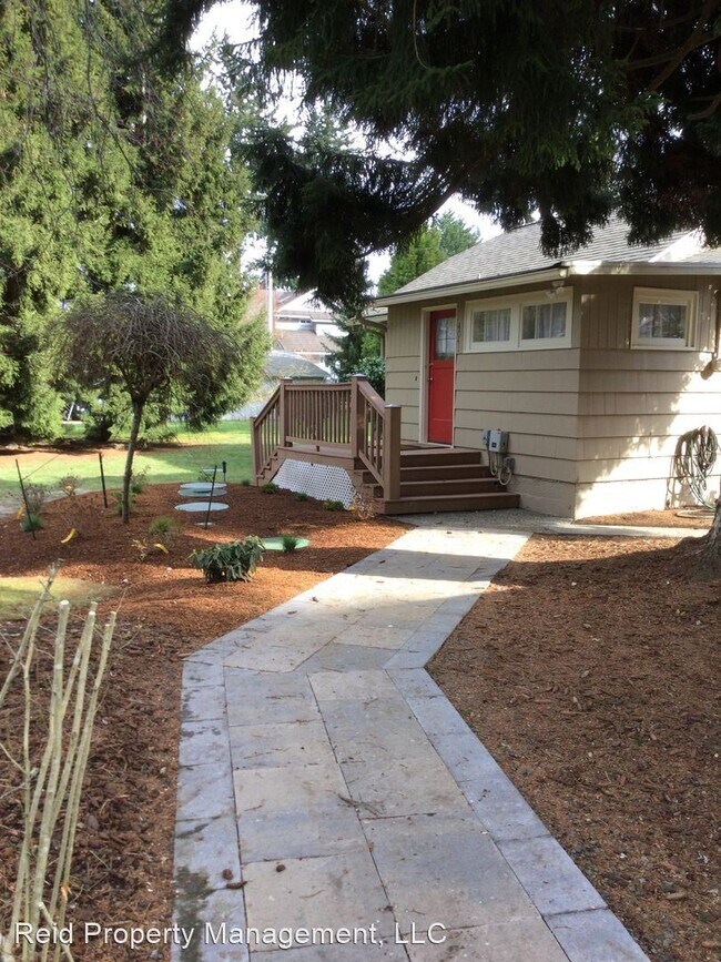 Foto del edificio - 1 br, 1 bath House - 4041 Erlands Point Road