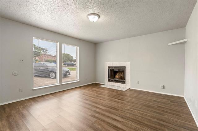 Foto del edificio - 143 Allencrest Dr