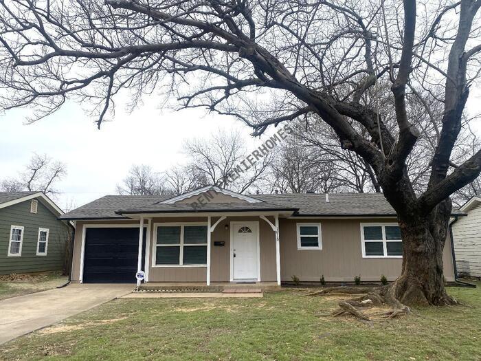 Foto principal - 1018 Harris Dr