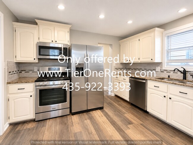 Foto del edificio - This property offers a NO DEPOSIT option available for qualified renters!