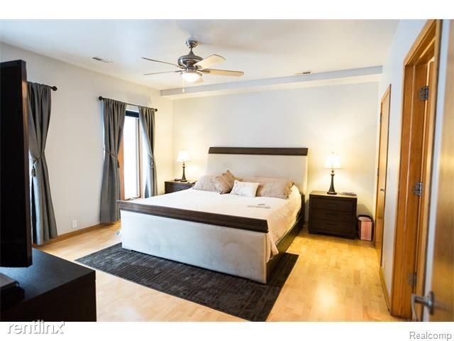 Foto del edificio - 434 W Alexandrine St