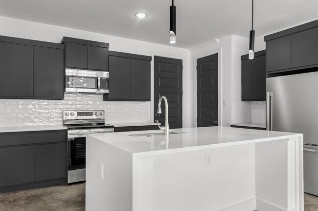 Building Photo - 3013 Alpha Wolf Ct