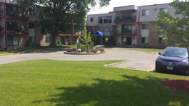 Foto del edificio - Senior 55+ - Hart Lake Apartments