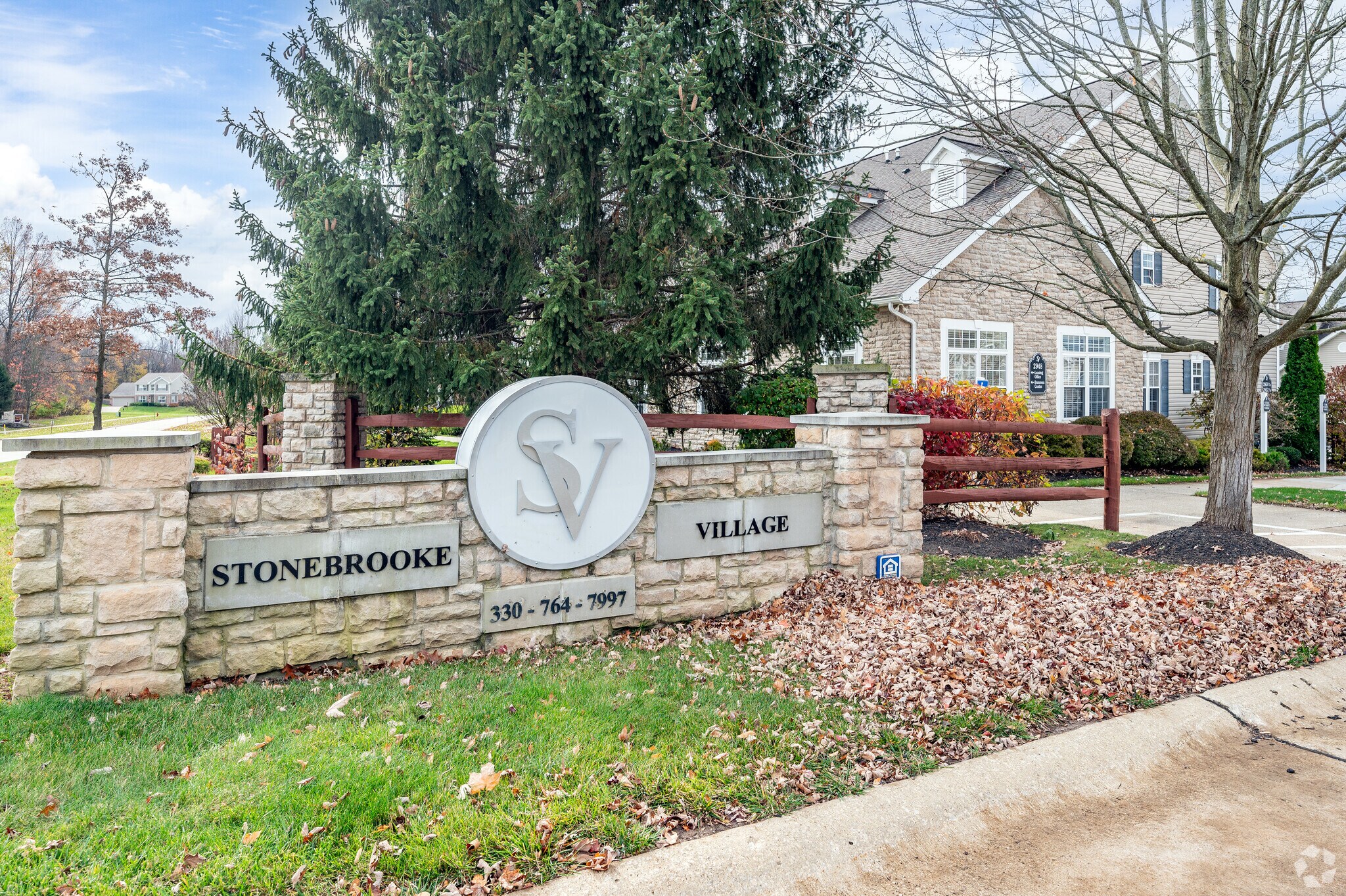 Stonebrooke Village Apartments – photo 1