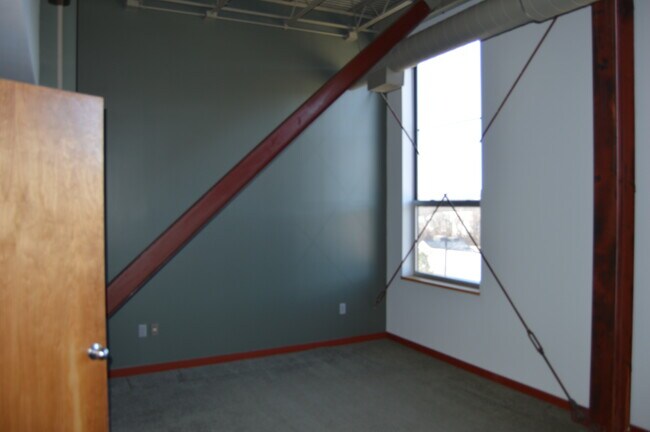 Dormitorio del cuarto piso - 525 S School Ave
