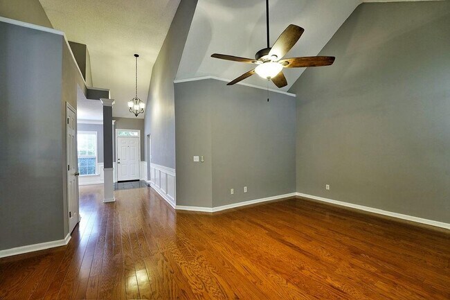 Foto del edificio - 4231 Glenlake Dr NW