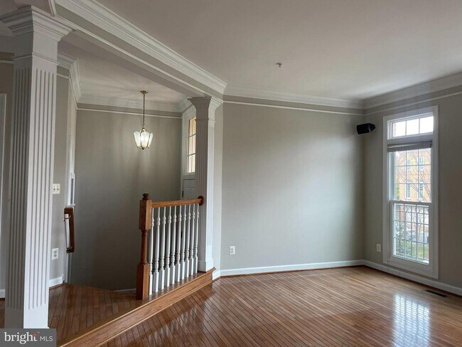 Building Photo - 704 Arch Hall Ln