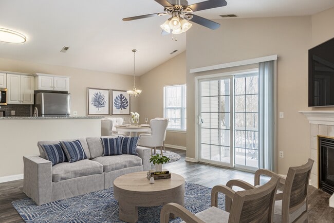 Building Photo - Oakmonte Apartment Homes