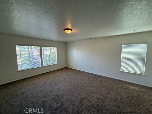 Foto del edificio - 27692 Dogwood St