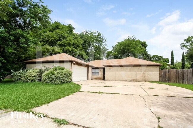 Foto del edificio - 7006 Falling Waters Dr