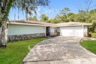 Building Photo - 8090 River Country Dr