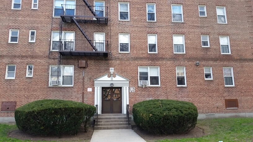 Building Photo - 2682 W 2nd St