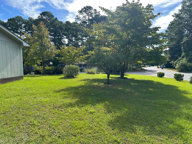 Building Photo - 3301 Rhodhiss Ct