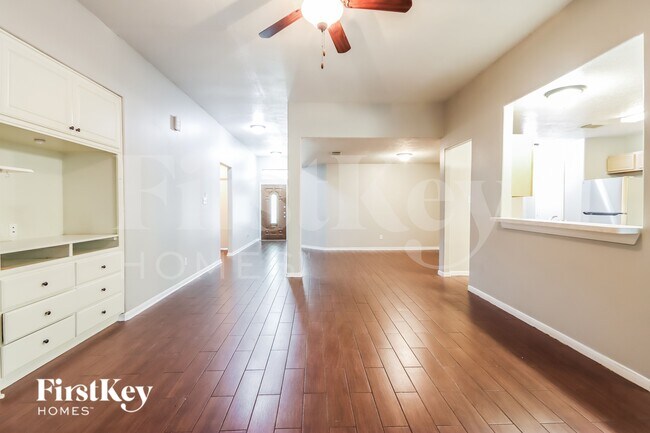 Foto del edificio - 26967 Crown Haven Ct