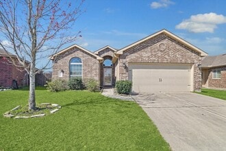 Building Photo - 22582 Valley Canyon