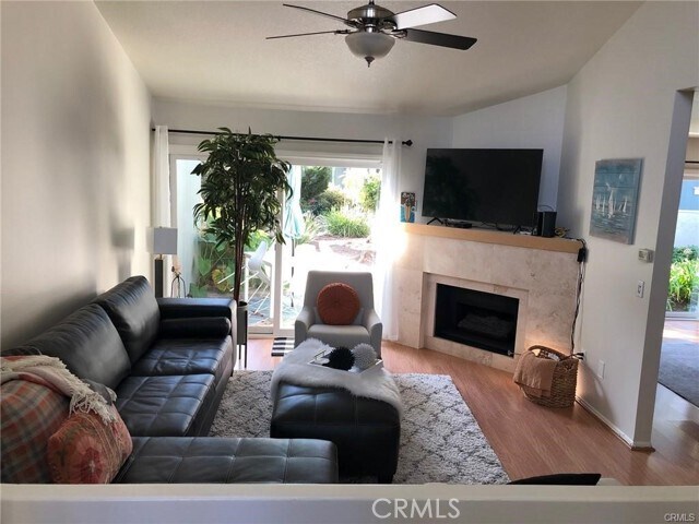 Foto del edificio - 3445 Hollow Brook Cir