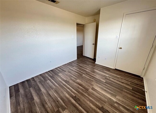 Building Photo - 3404 Zephyr Rd