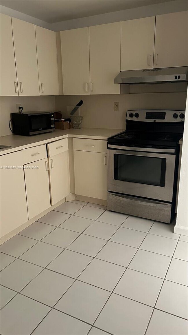 Foto del edificio - 9962 SW 88th St