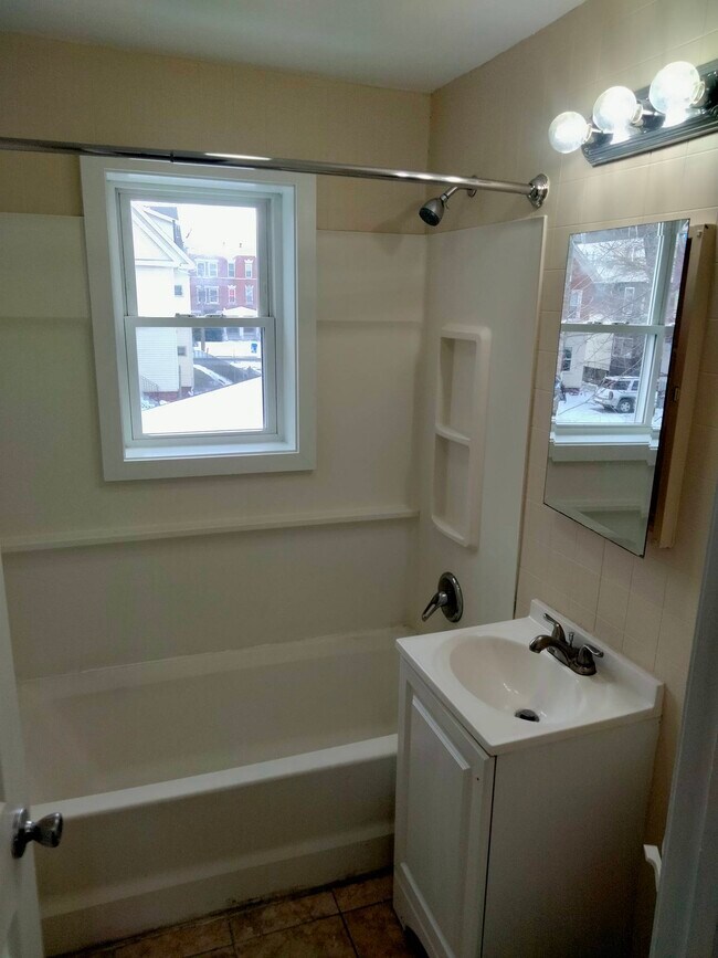 Foto del edificio - 29-31 Annawan St