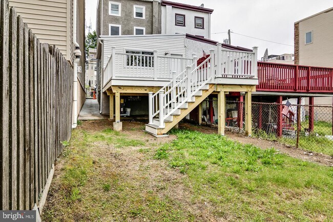 Building Photo - 241 Delmar St