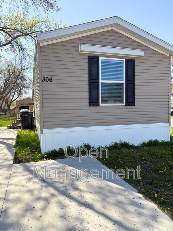 Foto del edificio - 825 1st Ave E