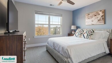 Building Photo - 400 Legends Terrace Dr