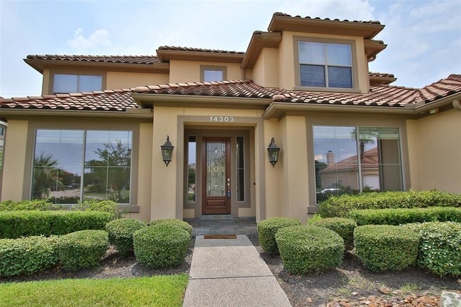 Building Photo - 14303 Shadow Garden Ln