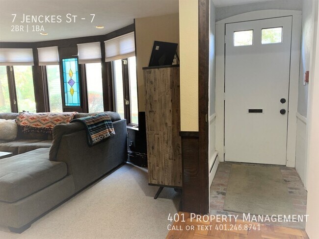 Foto del edificio - 1st floor condo on College Hill