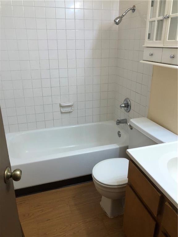 Foto del edificio - 1418 W Braker Ln