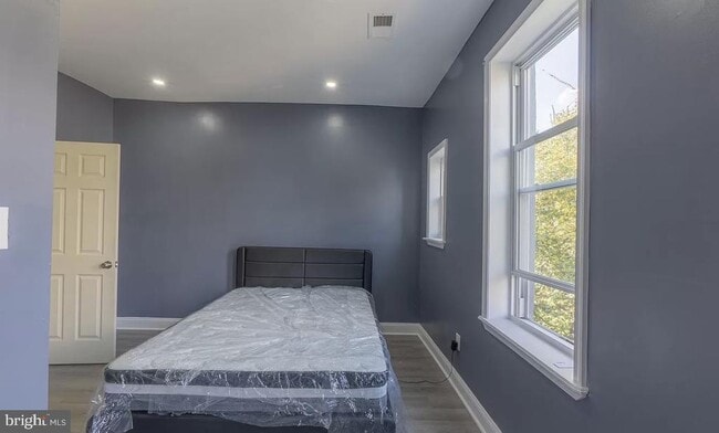 Foto del edificio - 4232 Lancaster Ave