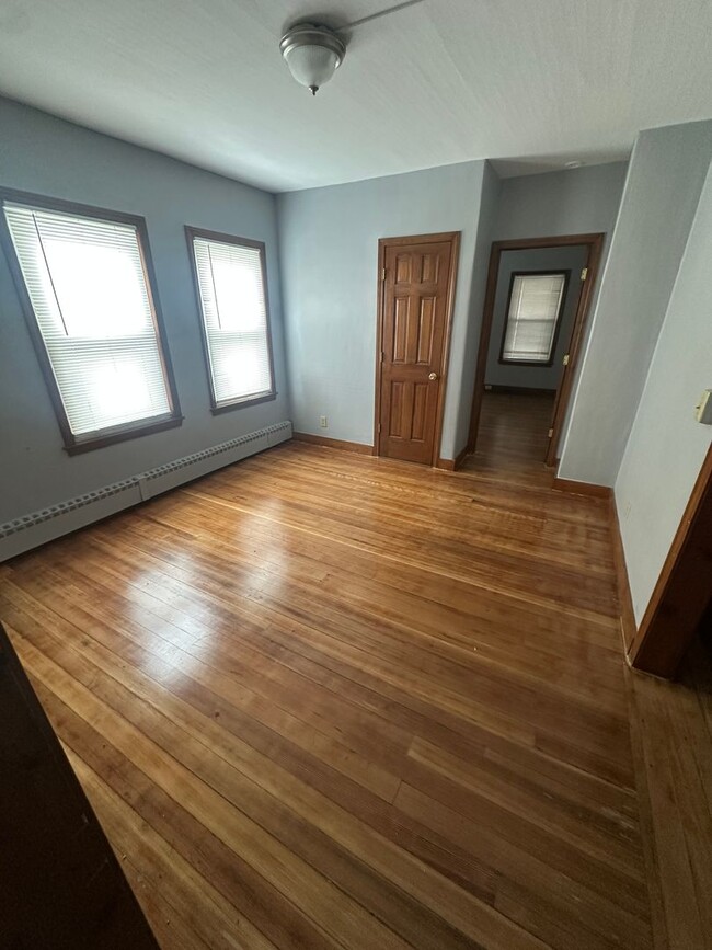 Building Photo - 43 Prospect St