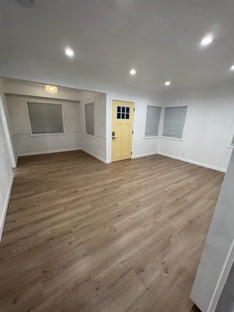 Foto del edificio - 17204 Crenshaw Blvd