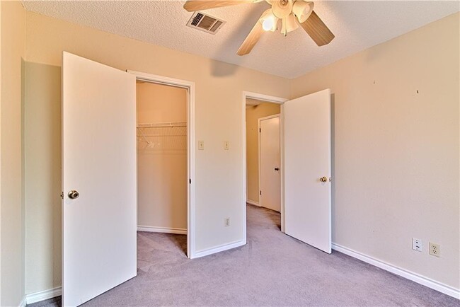 Building Photo - 6708 Windrift Way