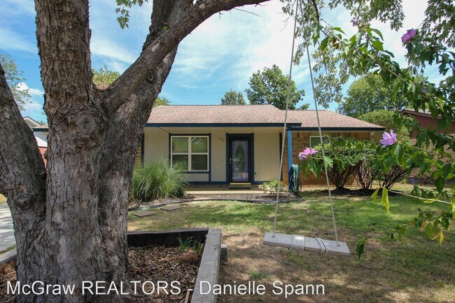 Building Photo - 3 br, 1.5 bath House - 14461 S. Oklahoma B...