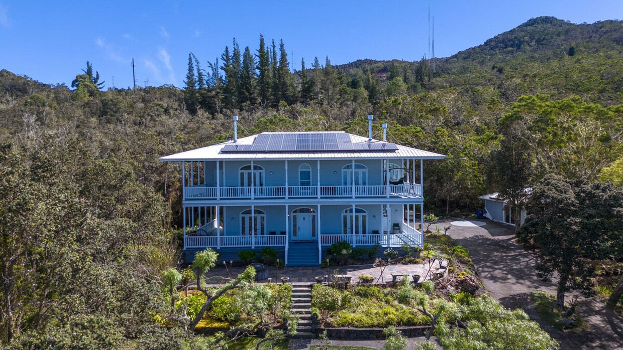 Primary Photo - Plantation Style Estate Home