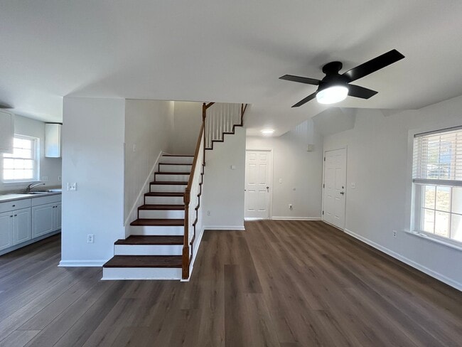 Foto del edificio - Beautifully renovated home!