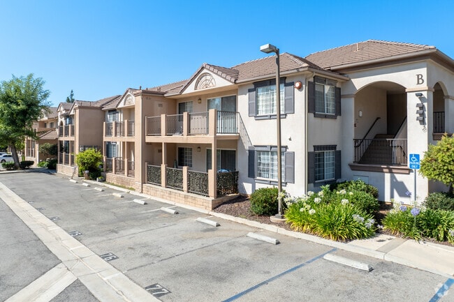 Building Photo - Cypress Villas Apartment Homes