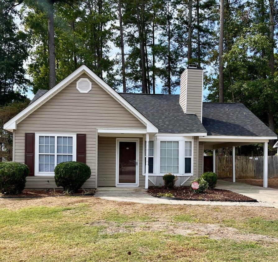 Foto principal - 2900 Bishop Rd