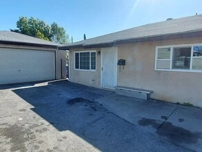 Building Photo - 230 S Azusa Ave