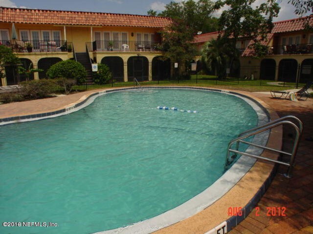 Building Photo - 6552 La Mirada Dr E