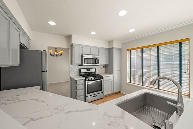 Foto del edificio - 3916 Promenade Way