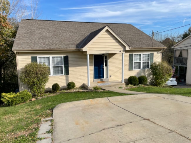 Building Photo - 1979 Pieck Dr