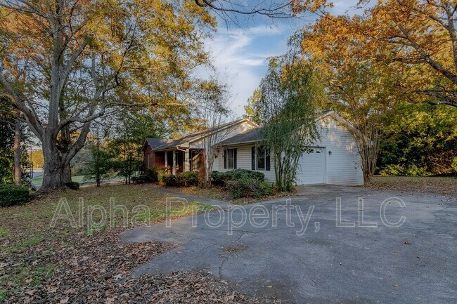 Photo - 514 Greenville St House