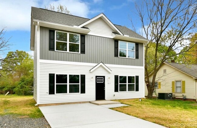 Building Photo - 905 Klondale Ave